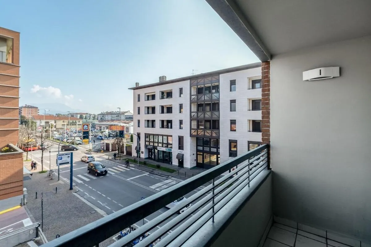 Apartment Smart Apt W Workspace In Bergamo