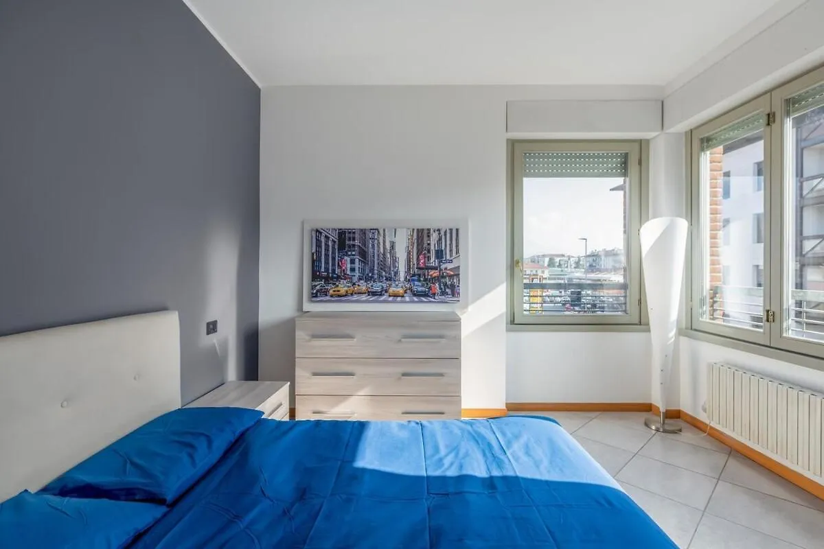 Smart Apt W Workspace In Bergamo