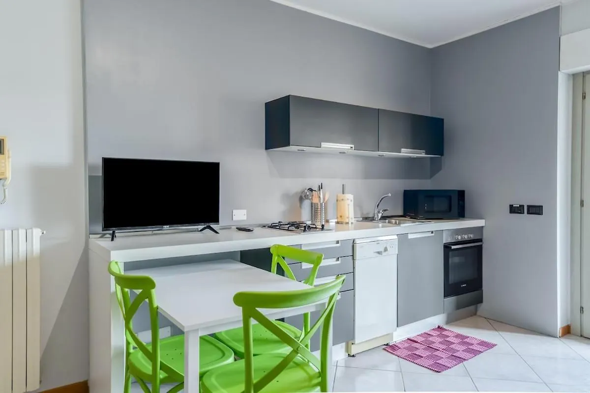 Smart Apt W Workspace In Bergamo Italy